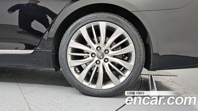 Genesis G80 2017 — photo 5