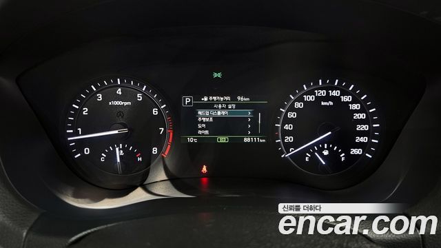 Genesis G80 2017 — photo 8