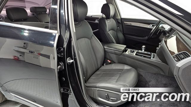 Genesis G80 2017 — photo 10