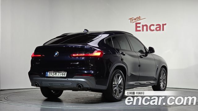 BMW X4 2021 — photo 2