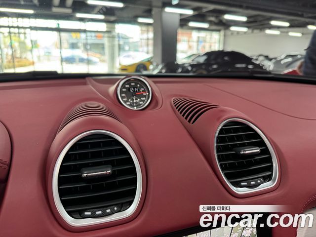 Porsche 718 2022 — photo 10