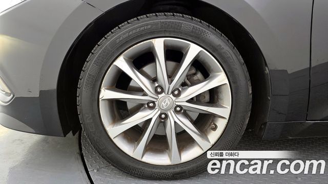 Hyundai Grandeur 2015 — photo 5