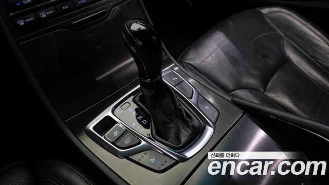 Hyundai Grandeur 2015 — photo 9