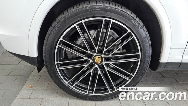 Porsche Cayenne 2017 — photo 5