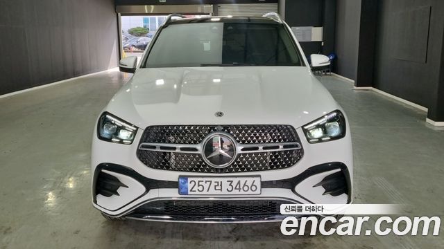 Mercedes-Benz GLE-Class 2024 — photo 1