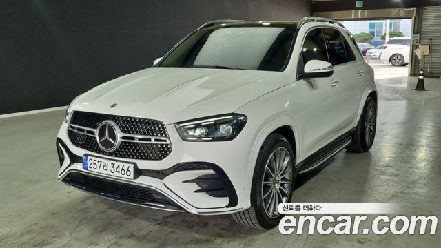 Mercedes-Benz GLE-Class 2024 — photo 2