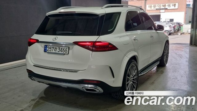 Mercedes-Benz GLE-Class 2024 — photo 3