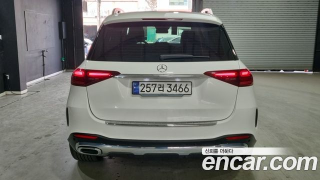 Mercedes-Benz GLE-Class 2024 — photo 4