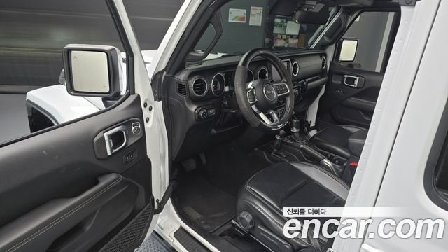 Jeep Wrangler 2022 — photo 10