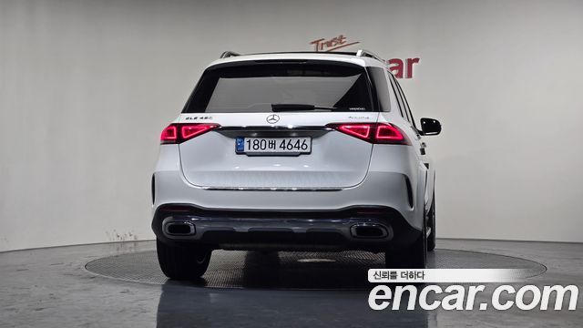 Mercedes-Benz GLE-Class 2020 — photo 4