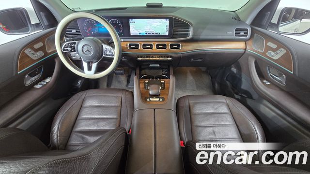 Mercedes-Benz GLE-Class 2020 — photo 7
