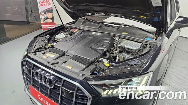 Audi Q7 2021 — photo 6