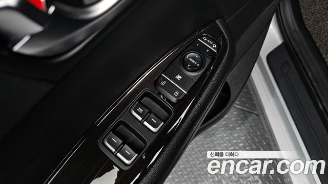 Kia K5 2016 — photo 12