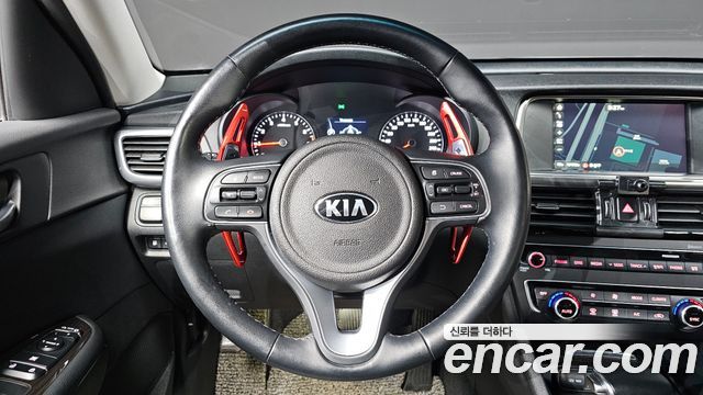Kia K5 2016 — photo 15