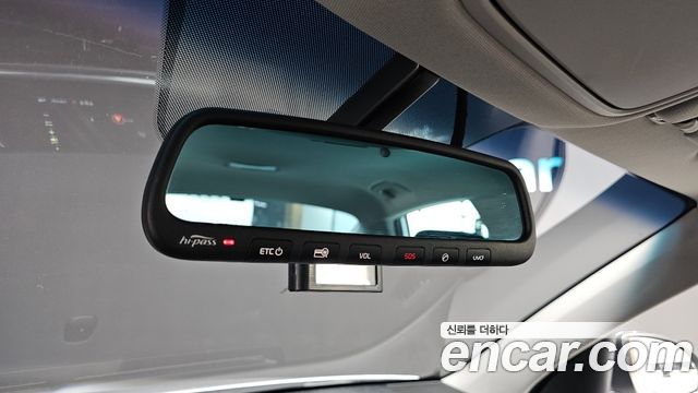 Kia K5 2016 — photo 18