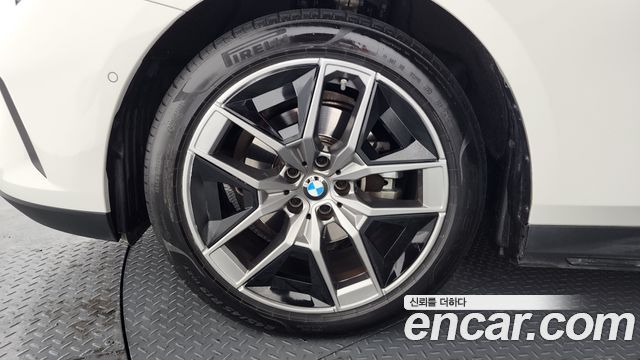 BMW 5-Series 2024 — photo 5