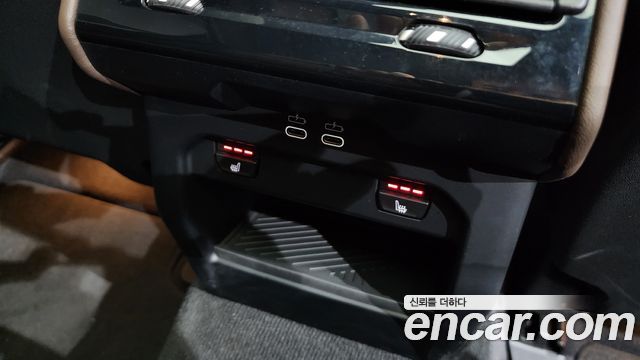 BMW 5-Series 2024 — photo 18