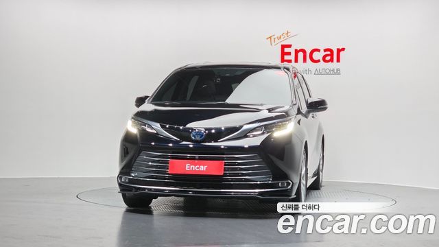 Toyota Sienna 2021 — photo 3