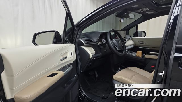 Toyota Sienna 2021 — photo 10