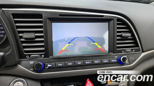 Hyundai AVANTE 2016 — photo 17