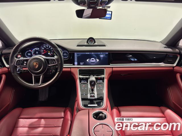 Porsche Panamera 2020 — photo 9