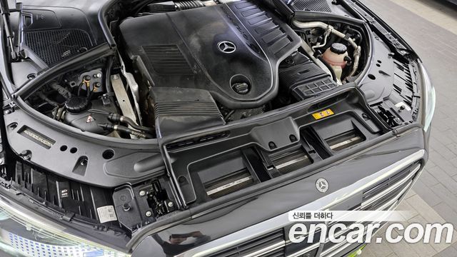 Mercedes-Benz S-Class 2022 — photo 6