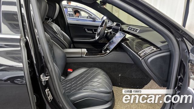 Mercedes-Benz S-Class 2022 — photo 11