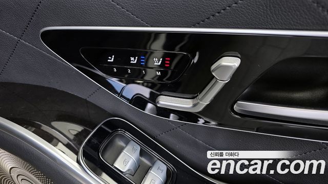 Mercedes-Benz S-Class 2022 — photo 18
