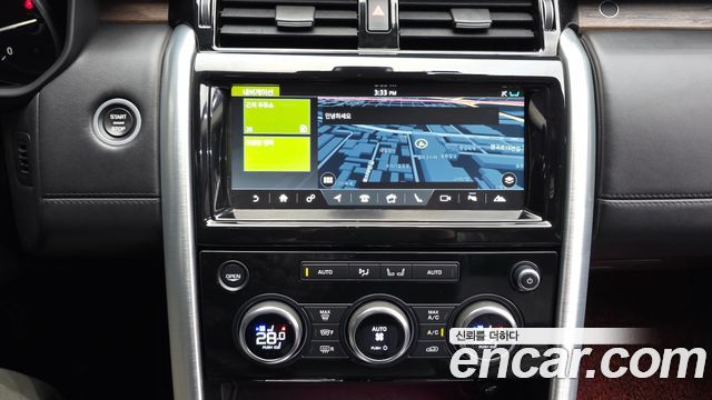 Land Rover Discovery 2017 — photo 14