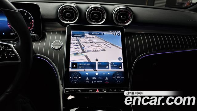 Mercedes-Benz C-Class 2022 — photo 14