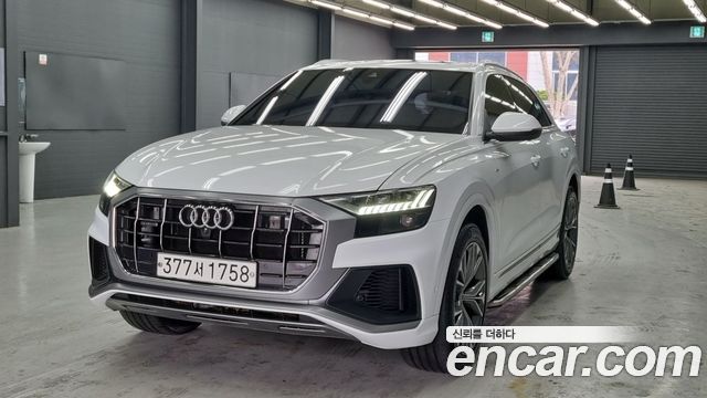 Audi Q8 2020 — photo 2
