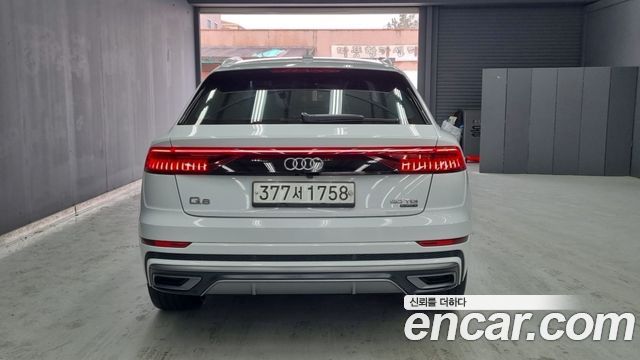 Audi Q8 2020 — photo 3