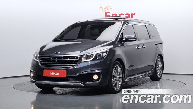 Kia Canival 2017 — photo 1