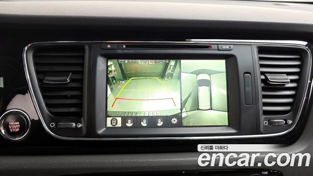 Kia Canival 2018 — photo 16