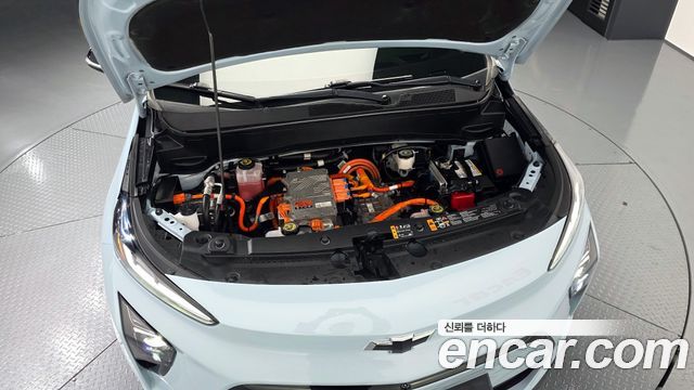 Chevrolet Korea 볼트 EUV 2023 — photo 6