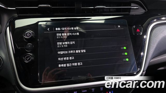 Chevrolet Korea 볼트 EUV 2023 — photo 16