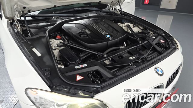 BMW 5-Series 2013 — photo 6