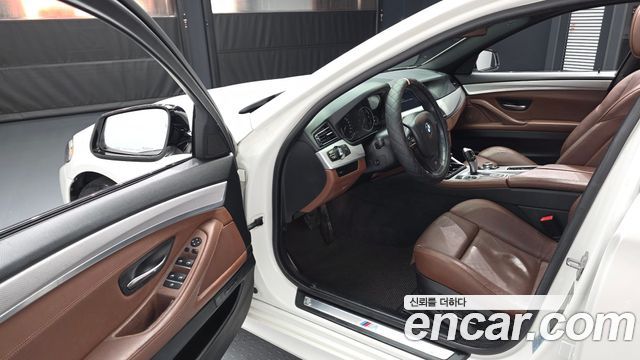 BMW 5-Series 2013 — photo 10