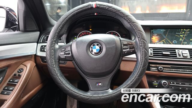BMW 5-Series 2013 — photo 13
