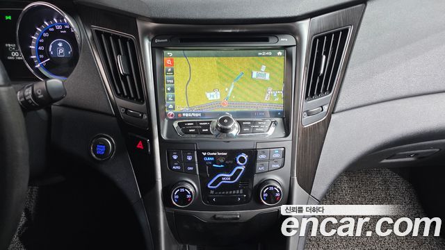 Hyundai Sonata 2012 — photo 15