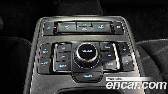Hyundai Genesis 2016 — photo 20