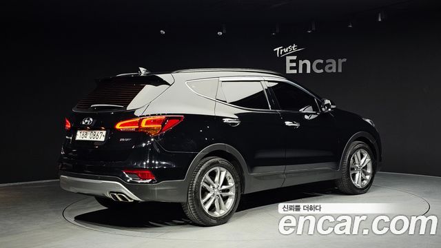 Hyundai Santafe 2016 — photo 2