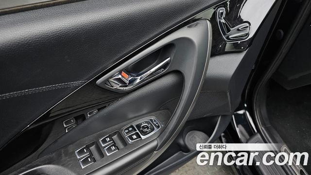 Hyundai Grandeur 2015 — photo 13