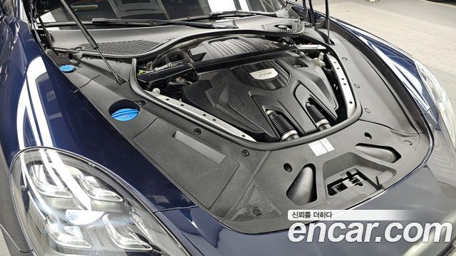 Porsche Panamera 2021 — photo 6