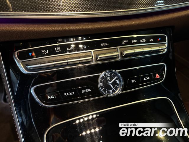 Mercedes-Benz CLS-Class 2019 — photo 14