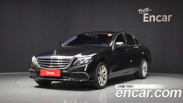 Mercedes-Benz E-Class 2018 — photo 1