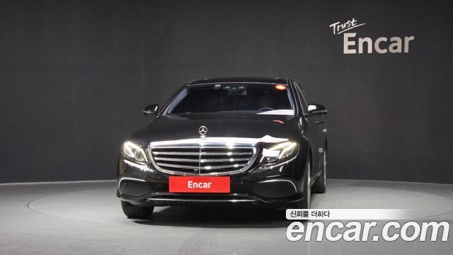 Mercedes-Benz E-Class 2018 — photo 3