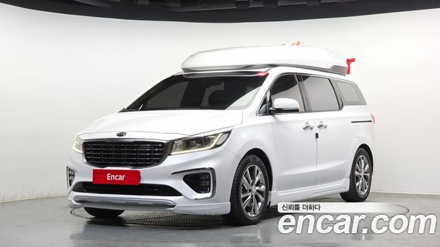 Kia Canival 2019 — photo 1