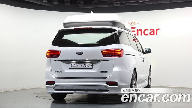 Kia Canival 2019 — photo 4