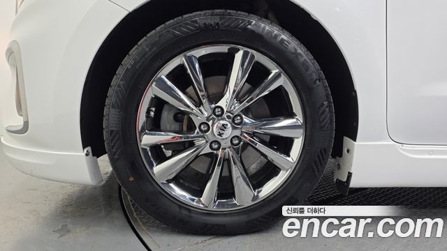 Kia Canival 2019 — photo 5